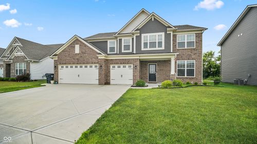 2733 Whimbrel Ct, Greenwood, IN, 46143-5752 | Card Image