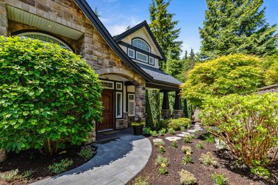 2668 Fern Dr, House other with 5 bedrooms, 4 bathrooms and 7 parking in Anmore BC | Image 3