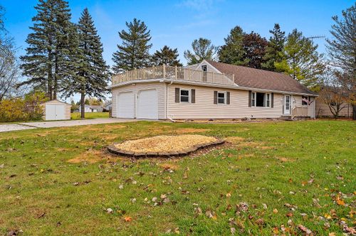 3608 Menasha Ave, Manitowoc, WI, 54220-1136 | Card Image