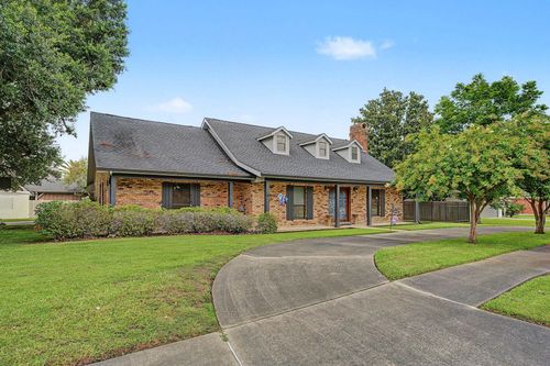 1616 Saint Charles St, Houma, LA, 70360-7250 | Card Image