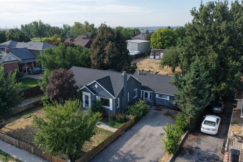 340 W Porter Ln, Centerville, UT, 84014-2145 | Card Image