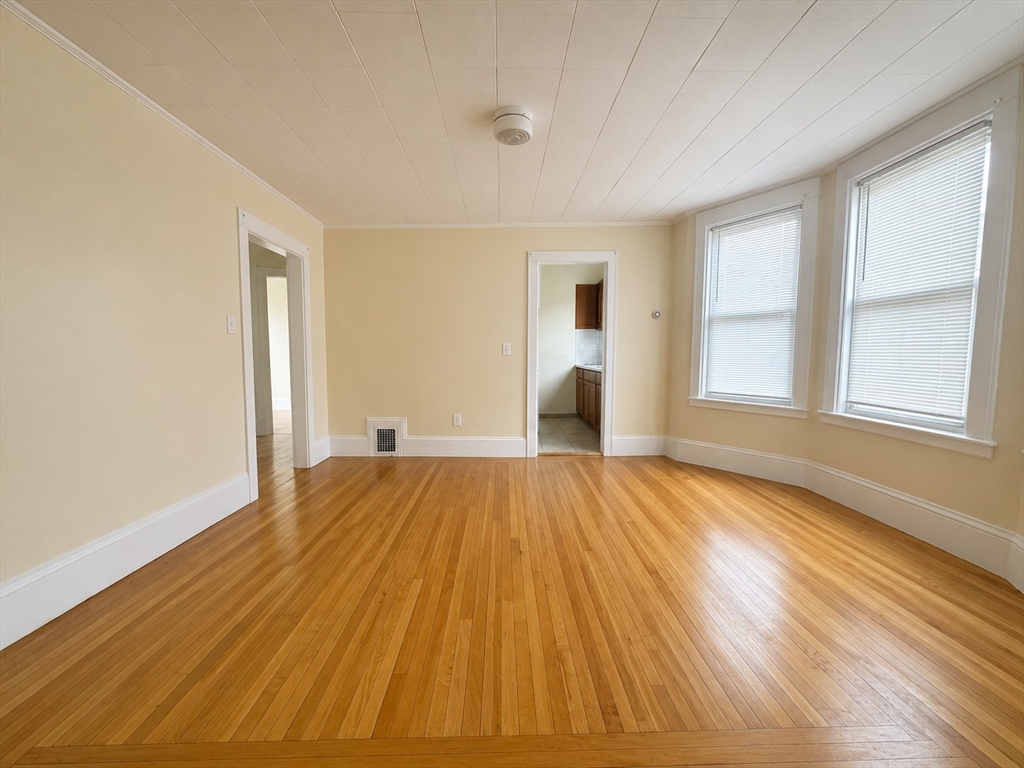 Residential Lease in Lynn