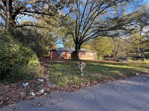 395 Woodlawn Ave Nw, Atlanta, GA, 30318-8127 | Card Image