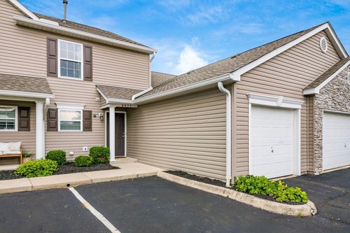 6977 Remsen Dr, Canal Winchester, OH, 43110-7929 | Card Image