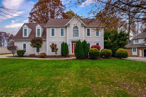 1763 Fairway Dr, Uniontown, OH, 44685-7834 | Card Image