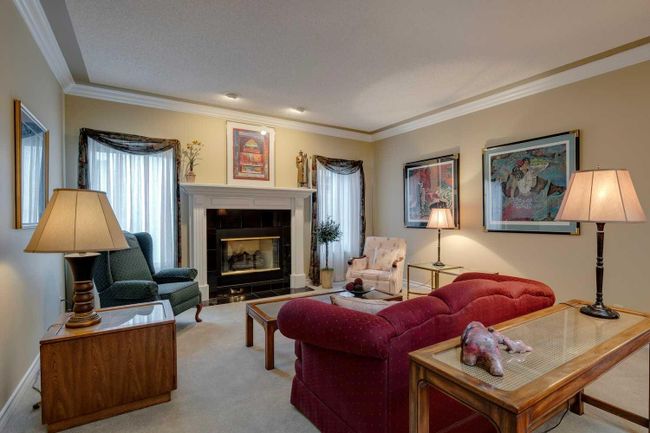 23 Prominence Point Sw, Home with 2 bedrooms, 2 bathrooms and 4 parking in Calgary AB | Image 7