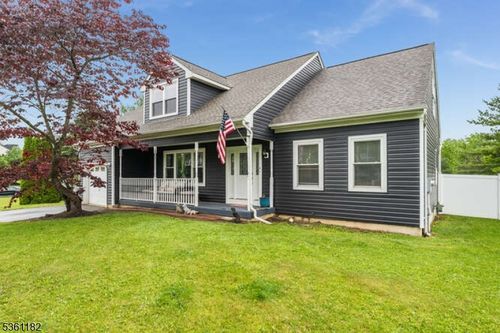 11 Spring Mdw, Oxford, NJ, 07863-3246 | Card Image