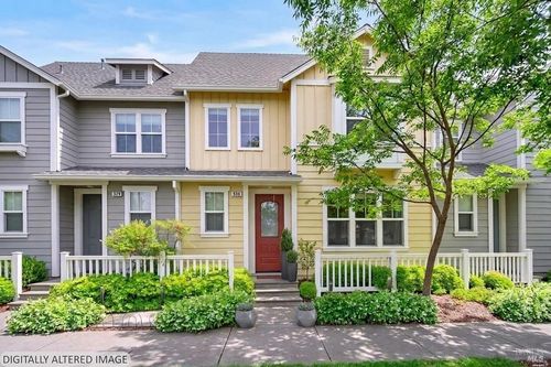 924 Aston Avenue, Santa Rosa, CA, 95404 | Card Image