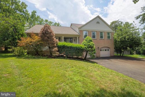 10 Pinto Ct, ROCKVILLE, MD, 20850-3535 | Card Image