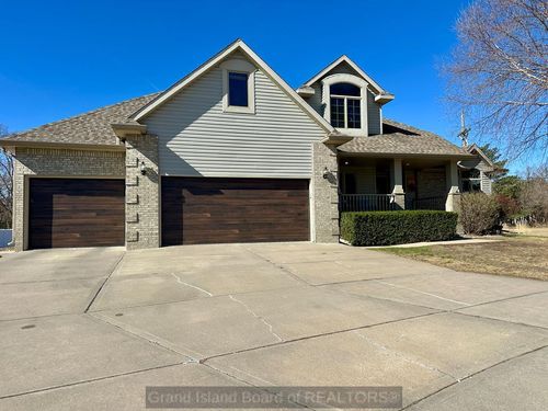 1715 Allegheny Cir, Grand Island, NE, 68801-7472 | Card Image