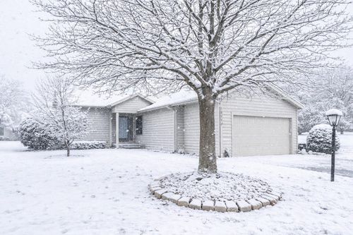 29-1821 Spring Meadow Ct Se, Caledonia, MI, 49316-9154 | Card Image