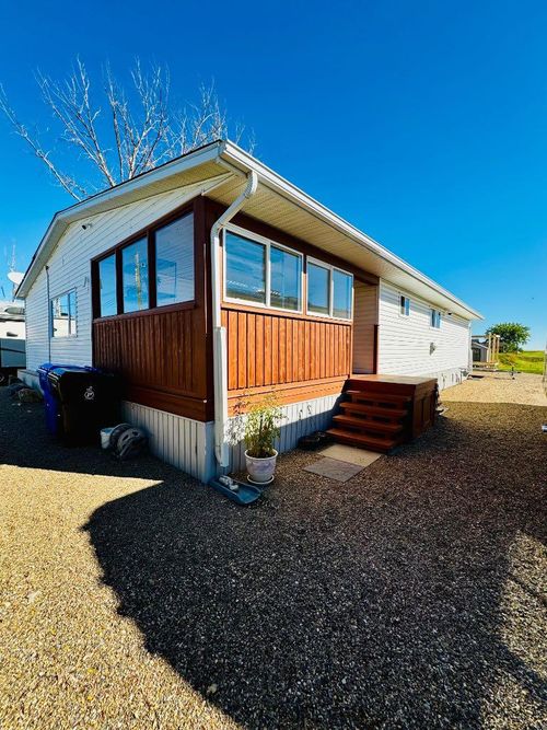 204 6 Street, Suffield, AB, T0J2N0 | Card Image