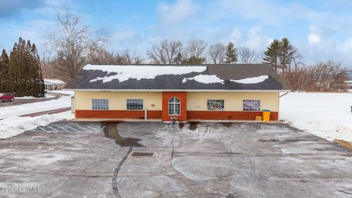 2315A W Front St, Berwick, PA, 18603-4107 | Card Image