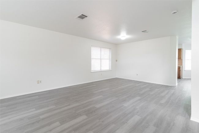 Fresh paint and flooring! | Image 5