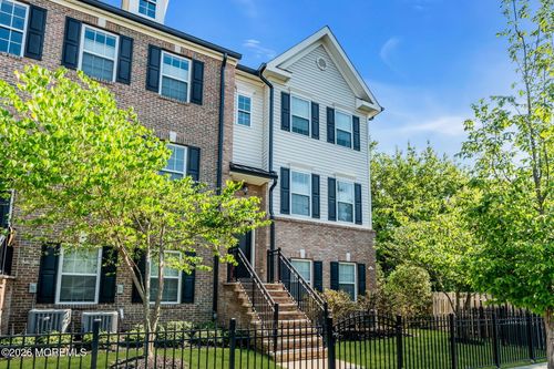 24 Catherine St, Red Bank, NJ, 07701-1206 | Card Image