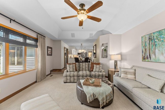 904 W Chicory Ln, House other with 5 bedrooms, 5 bathrooms and null parking in Sioux Falls SD | Image 4