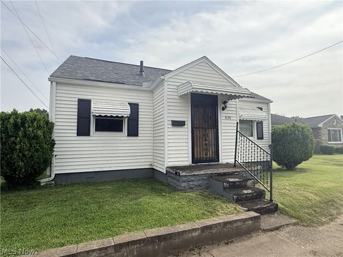 630 Cedar Lane Nw, New Philadelphia, OH, 44663 | Card Image