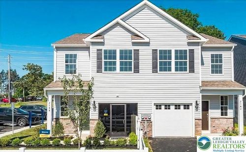 2160 S Poplar St, Allentown, PA, 18103-5652 | Card Image