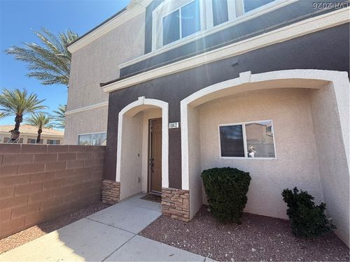1042-9303 Gilcrease Ave, Las Vegas, NV, 89149-6103 | Card Image