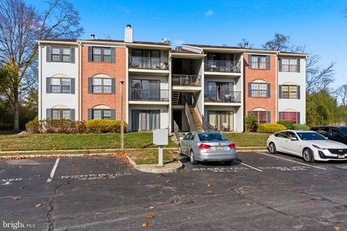 30 Voscek Ct, LAWRENCE TOWNSHIP, NJ, 08648-2646 | Card Image