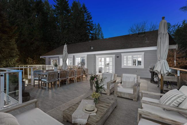 5727 Bluebell Drive, House other with 4 bedrooms, 4 bathrooms and 5 parking in West Vancouver BC | Image 11