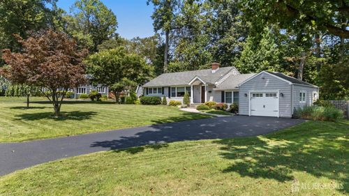 115 Hamiltonian Dr, Red Bank, NJ, 07701-5069 | Card Image