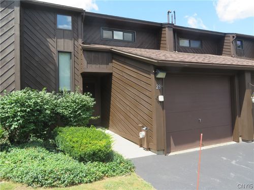28 Sherman Oaks Dr, New Hartford, NY, 13413-2042 | Card Image