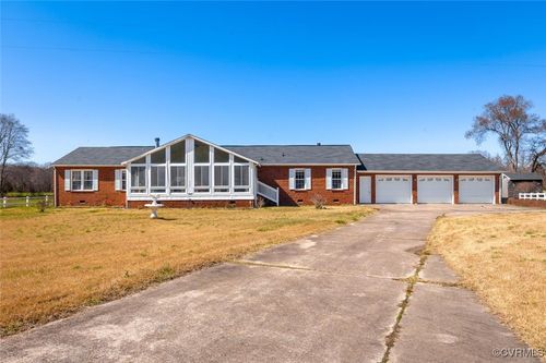 18436 Wakefield Rd, Courtland, VA, 23837-2722 | Card Image