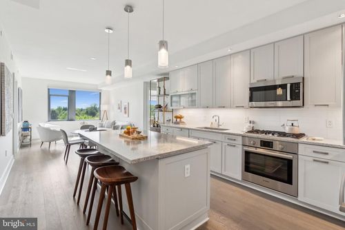 apt-706-4960 Fairmont Ave, BETHESDA, MD, 20814-6278 | Card Image