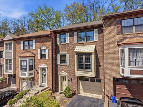670 Woodcrest Dr, Pittsburgh, PA, 15205-1524 | Card Image