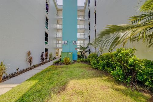 apt-111-4910 38th Way S, ST PETERSBURG, FL, 33711-4837 | Card Image