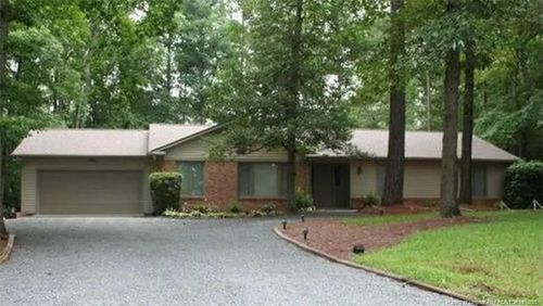 625 Loblolly Dr, Vass, NC, 28394-8221 | Card Image
