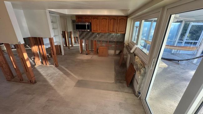 looking to kitchen area | Image 9