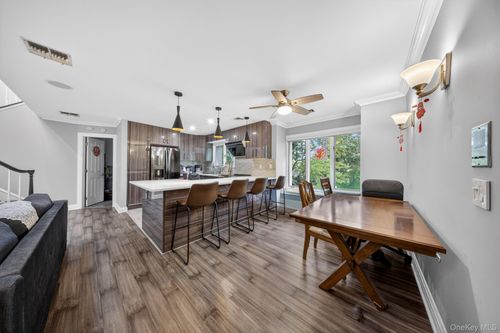 12-130 S Middle Neck Road, North Hempstead, NY, 11021 | Card Image