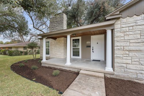 615 W Royal Ave, Temple, TX, 76501-1633 | Card Image