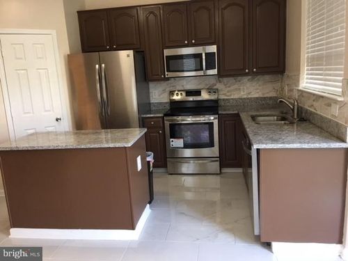 2465 Old Silo Ct, HERNDON, VA, 20171-3031 | Card Image