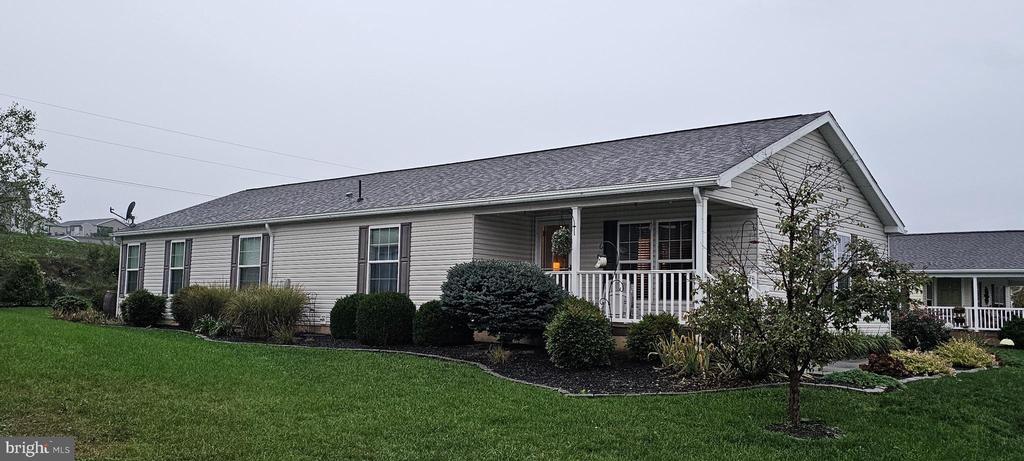 Crandle Dr, Carlisle, PA 17015