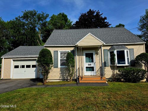 5514 Woodlawn Pl E, Utica, NY, 13502-1328 | Card Image