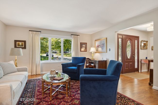 6479 Bannister Ct, House other with 4 bedrooms, 3 bathrooms and 2 parking in Lisle IL | Image 5