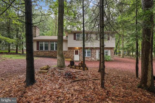 14 Sassafras Rd, Lake Harmony, PA, 18624 | Card Image