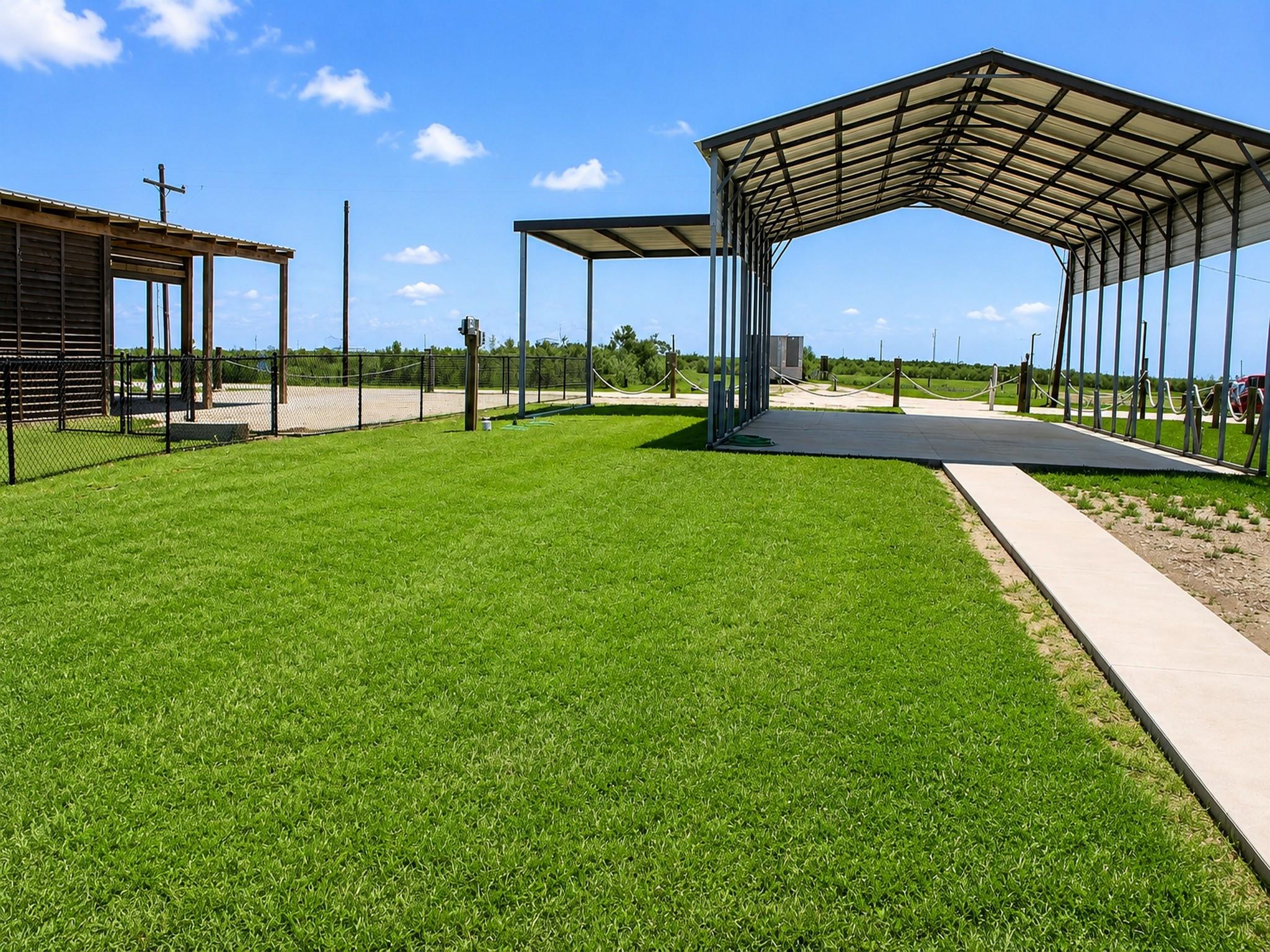 Land in Gilchrist 5