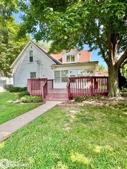 905 Ash St, Burlington, IA, 52601-4614 | Card Image