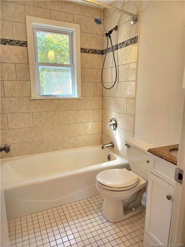 APT-1 - 66 Long Meadow Hill Rd, Condo with 2 bedrooms, 1 bathrooms and null parking in Brookfield CT | Image 12