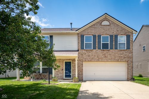 3244 Rolling Hill Dr, Columbus, IN, 47201-1425 | Card Image