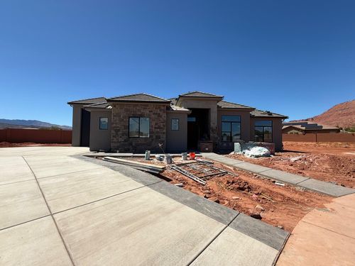 562 Serenity Ln, Santa Clara, UT, 84765 | Card Image