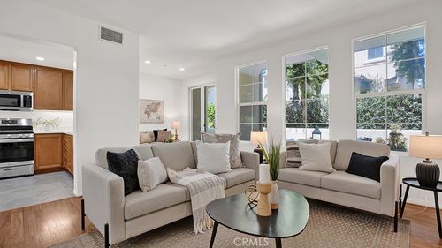 48 Walbert Ln, Ladera Ranch, CA, 92694-0940 | Card Image