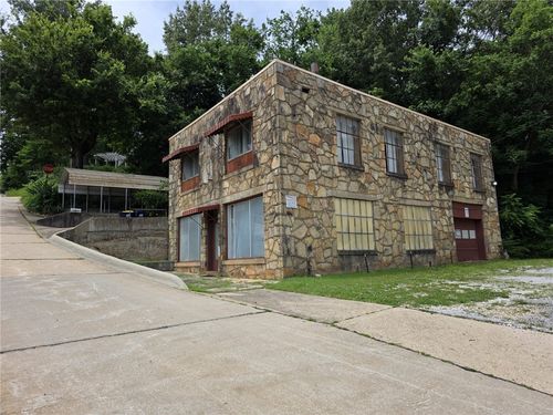 219 W Rush Ave, Harrison, AR, 72601-4220 | Card Image