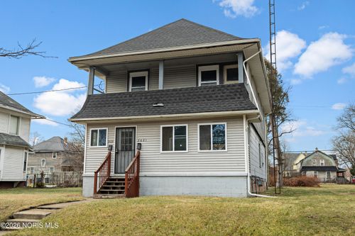 2621 Lawrence Ave, Toledo, OH, 43610-1275 | Card Image