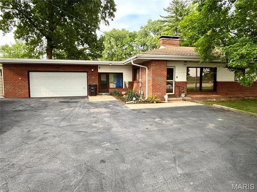 5661 Humbert Rd, Alton, IL, 62002-7141 | Card Image