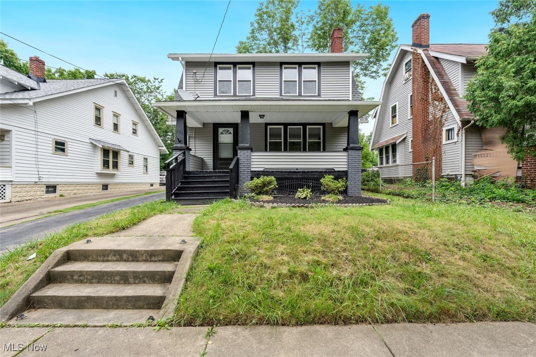 Noah Ave, Akron, OH 44320